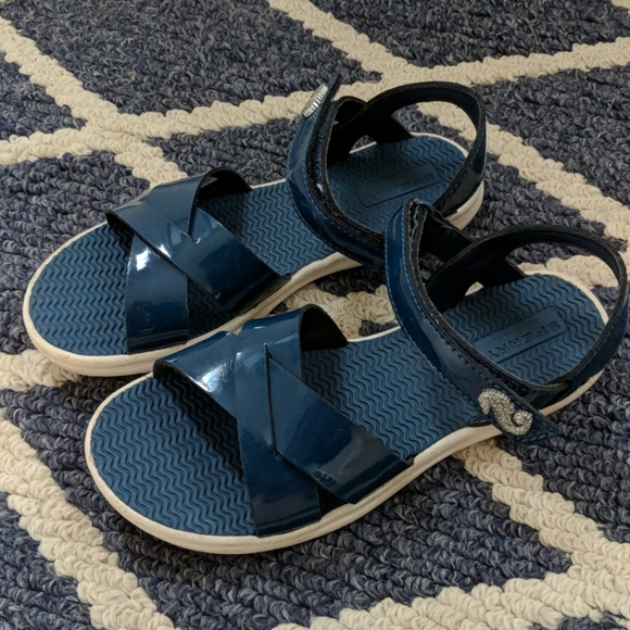 sperry girls sandals